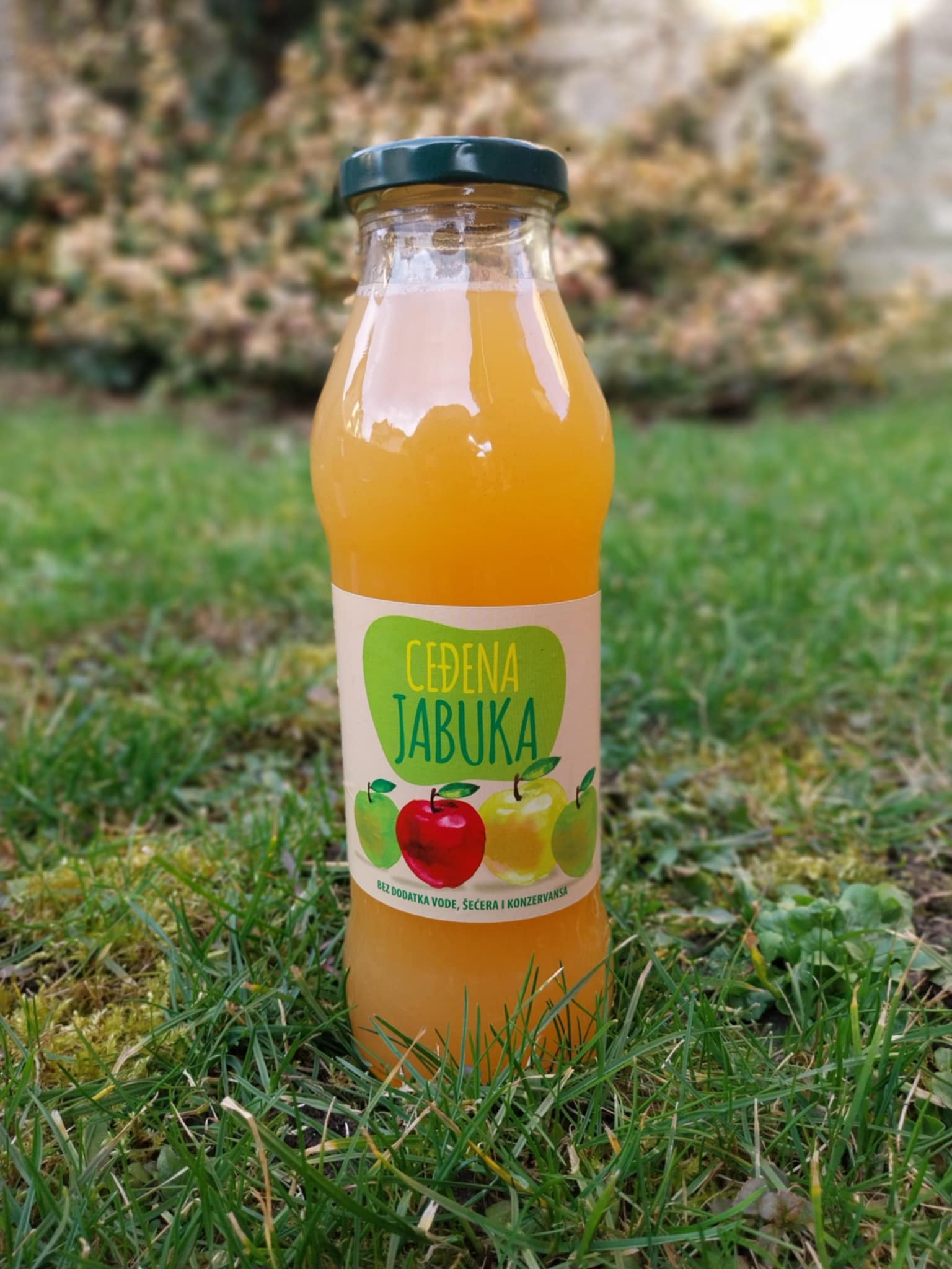 Ceđena jabuka 0.75 l